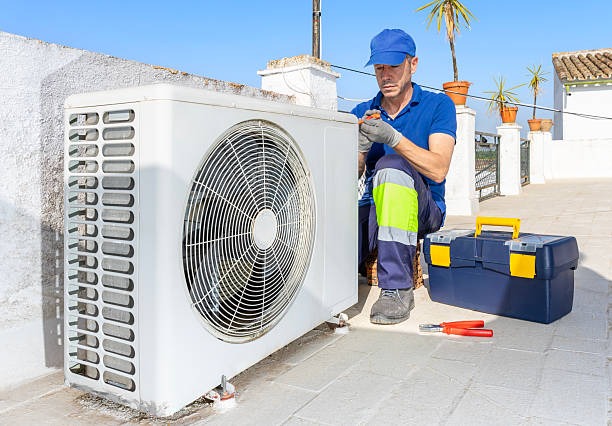 How HVAC Specialists Find and Repair Heat Pump System Problems