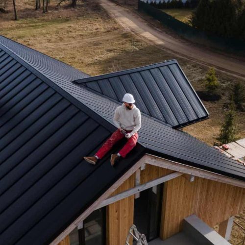 How to Choose the Right Roofing Contractor for Your Home